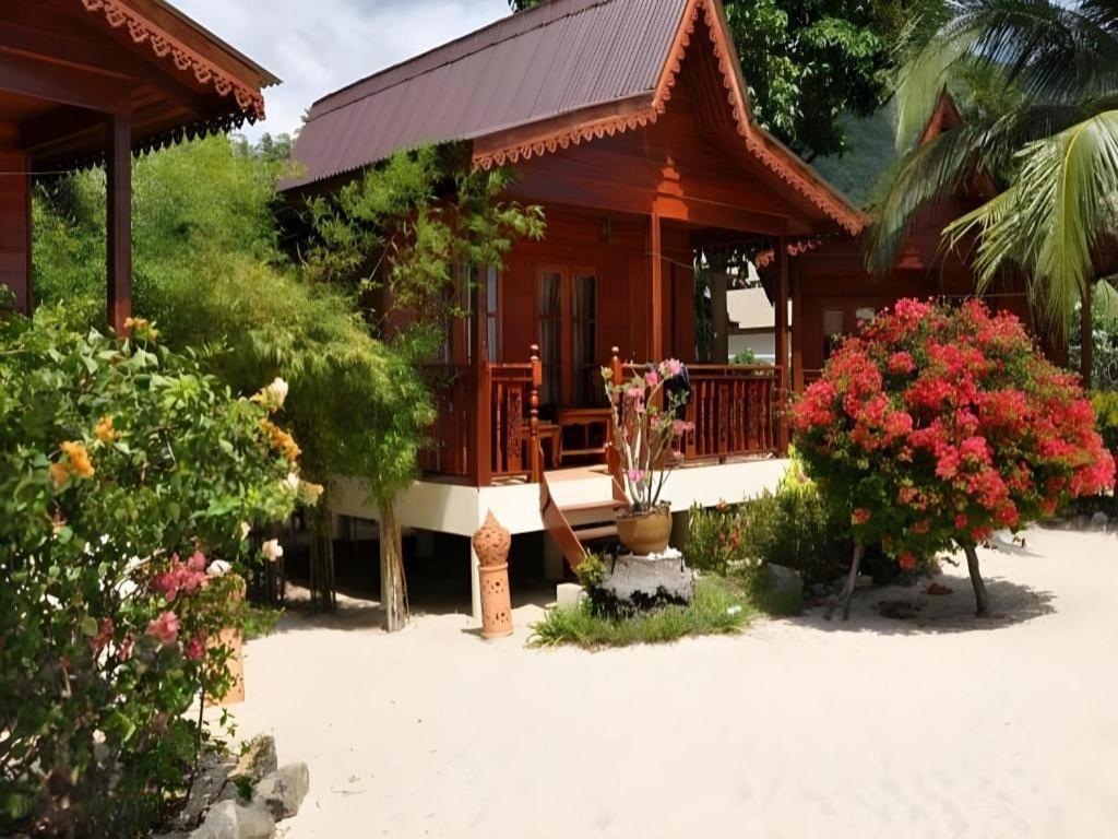 Phangan Rainbow Bungalows Baan Khai Buitenkant foto